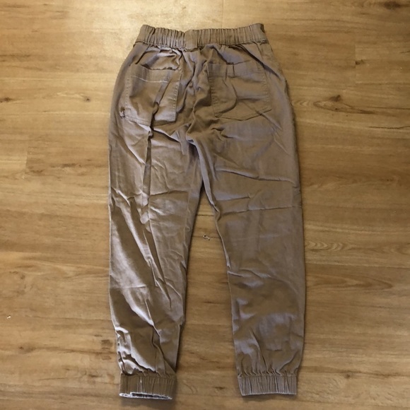 Women’s joggers - Picture 3 of 4